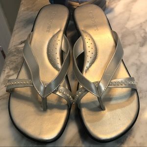 Silver scrappy wedges. EUC size 9 wide
